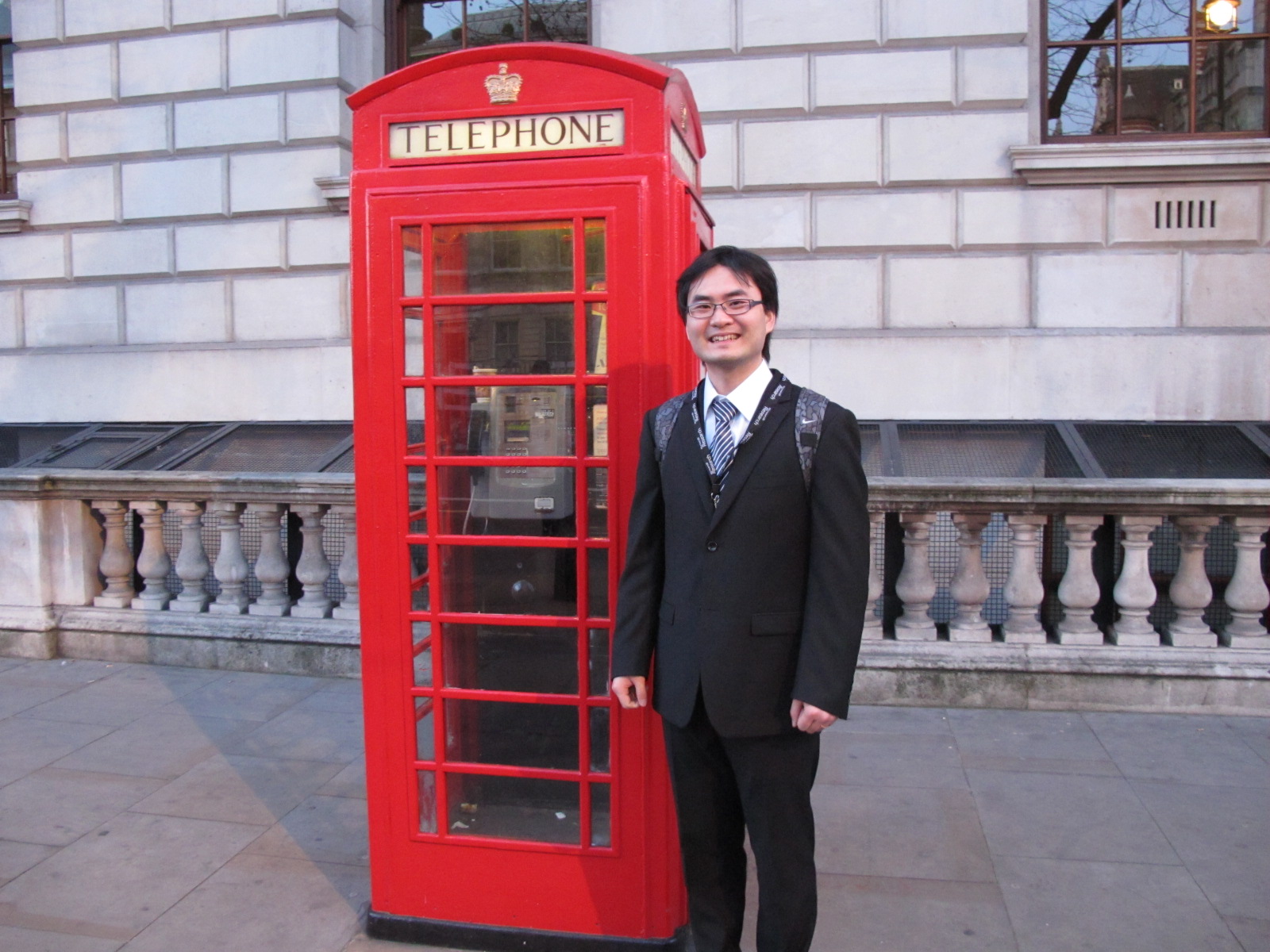 London-2012-Telephone-Booth-and-Me