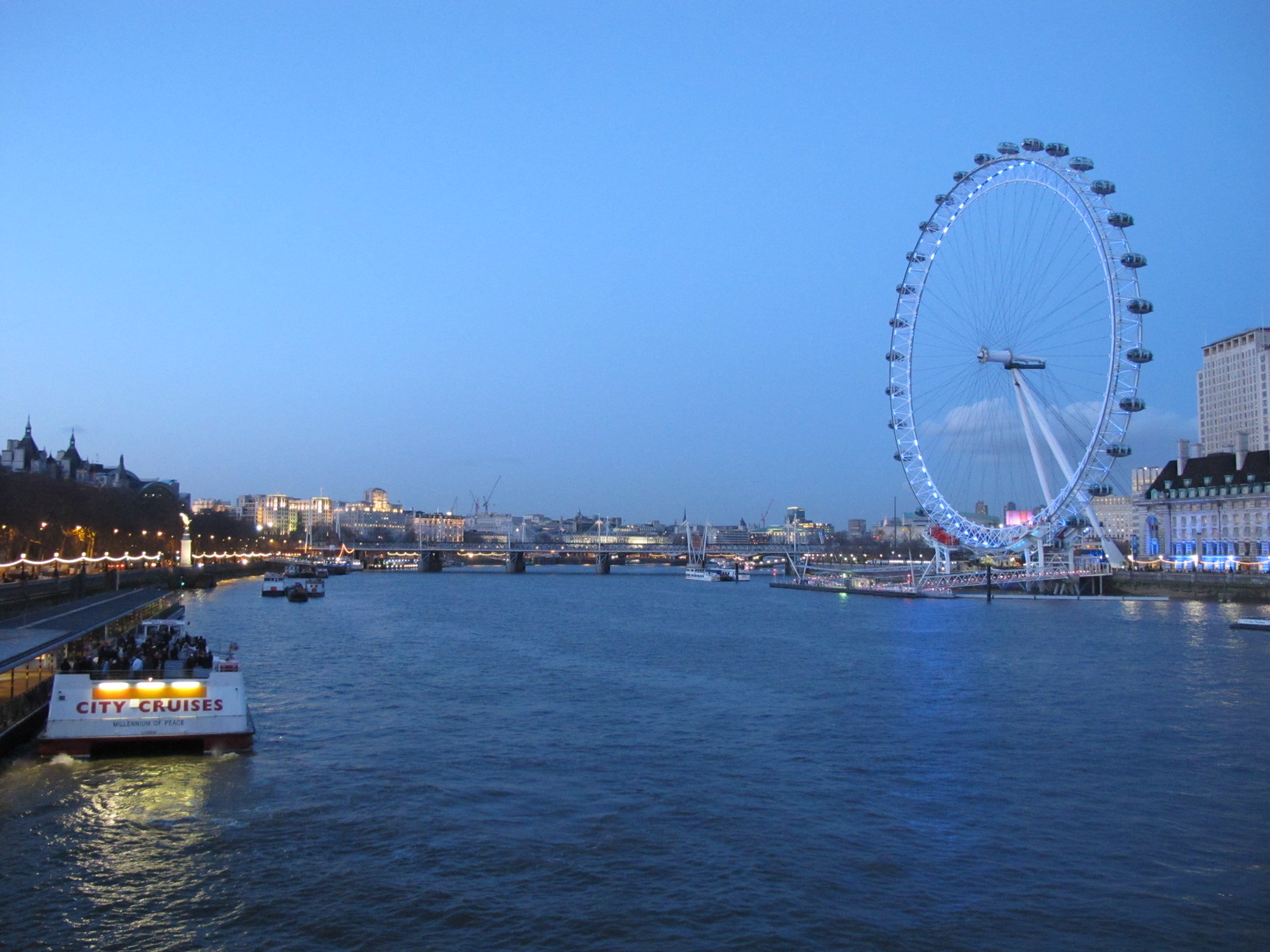 London-2012-london-eye-and-river