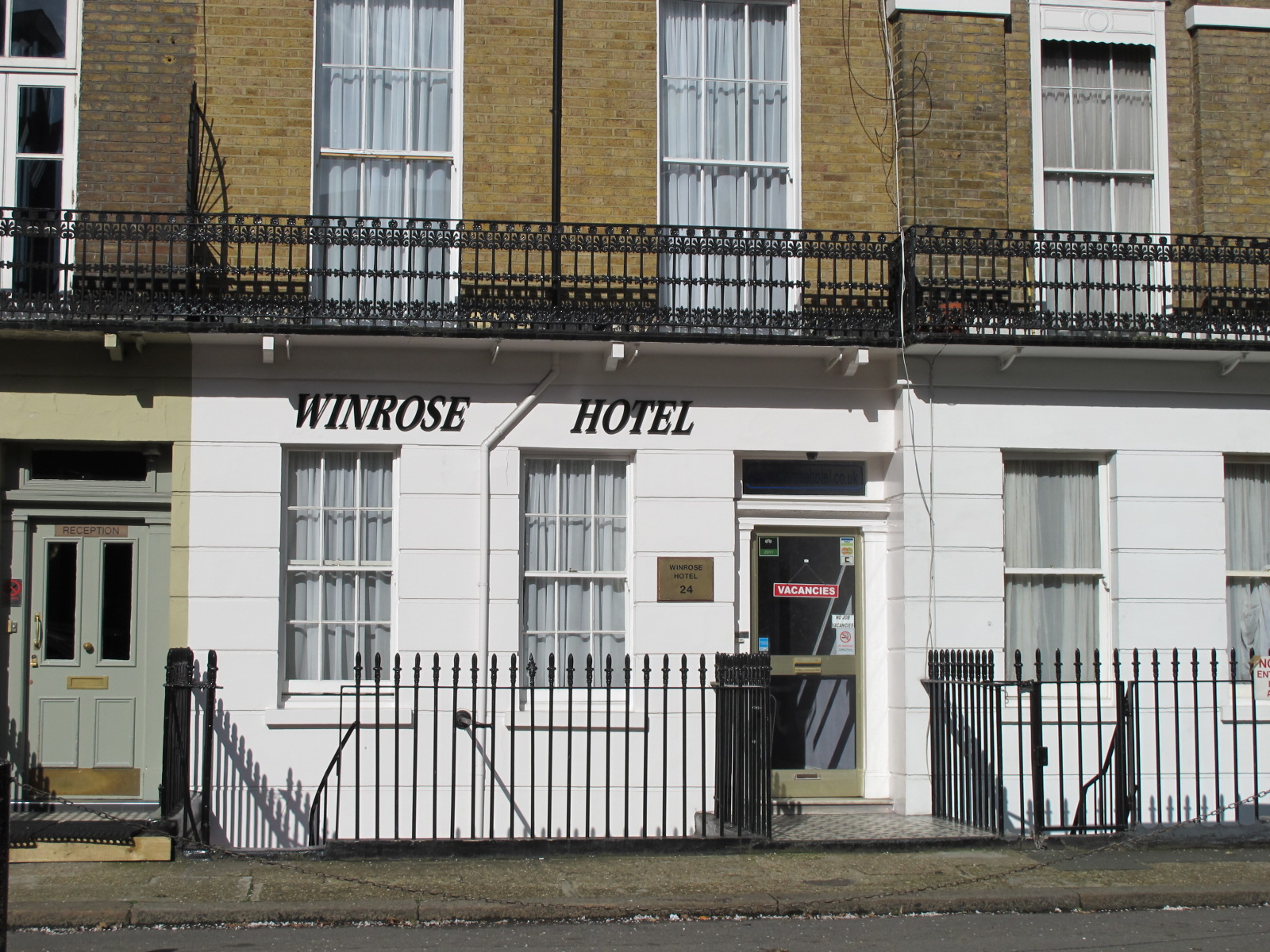 London-2012-winrose-hotel-b-and-b-london